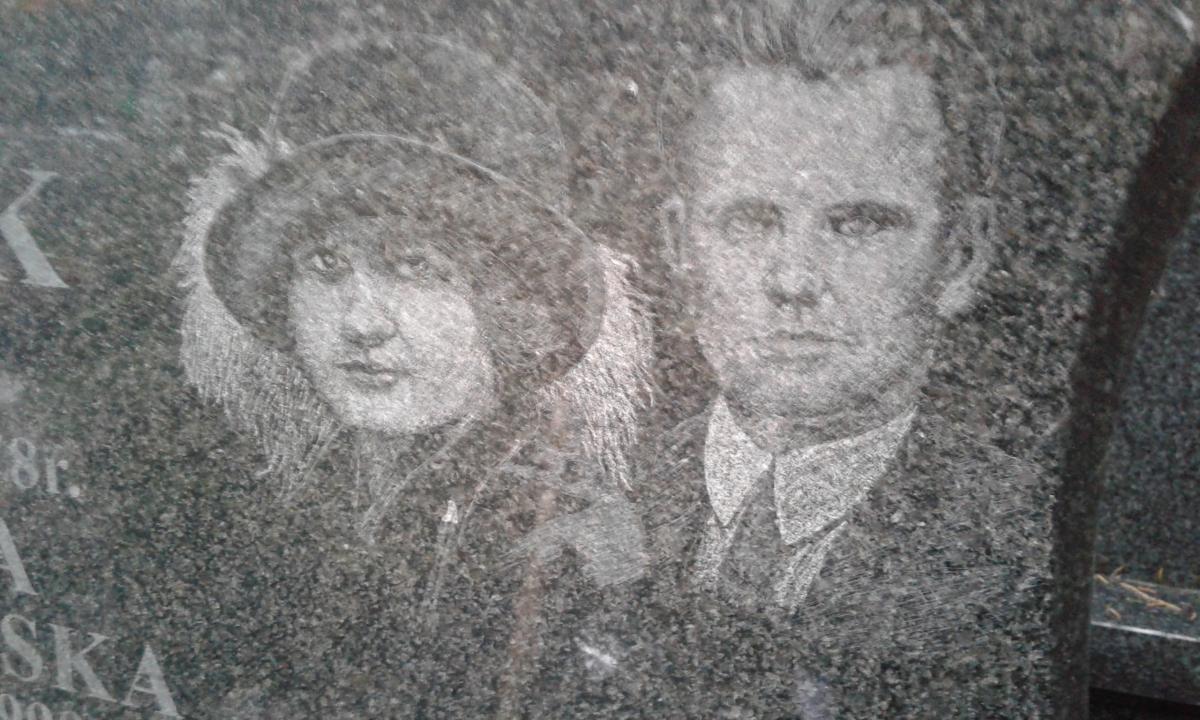 Rzeźby Usługi Kamieniarskie Nagrobki Pomniki Ciechanów Płońsk Warszawa Portrety Rzeźby Nagrobki Pomniki Warszawa Ciechanów Płońsk Piłtusk Radzymin Wołomin